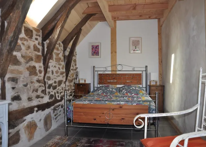 Le Couderc De Coubisou, Grange Rénovée * Coubisou