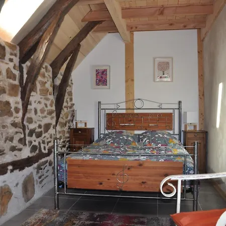 Le Couderc De Coubisou, Grange Rénovée * Coubisou